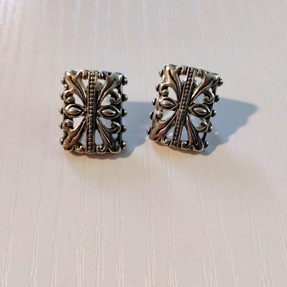 🥰 Cute earrings 🥰